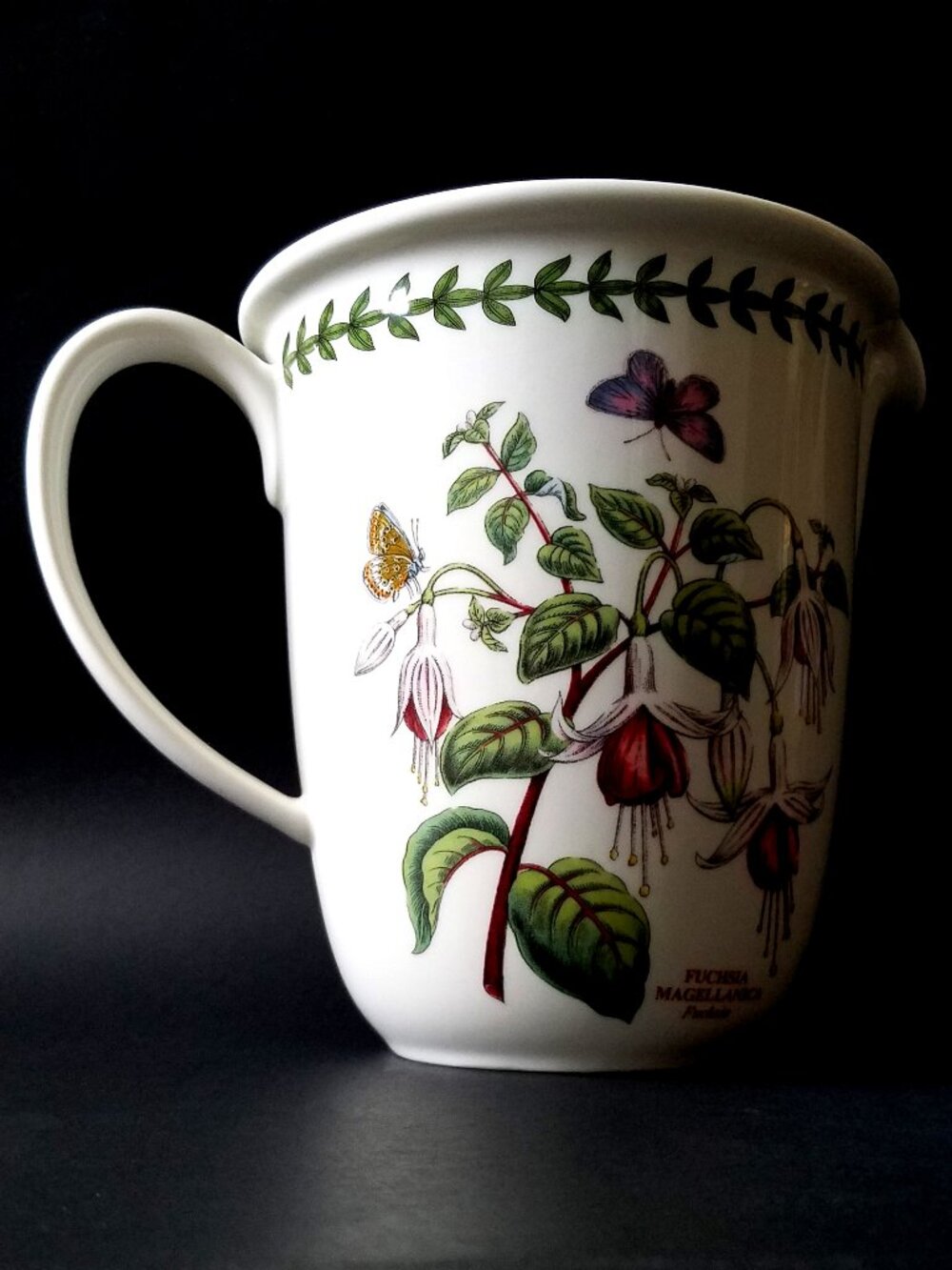 Portmeirion Botanic Garden Measuring Jug Fuschia - 30 oz - Picture 2 of 5